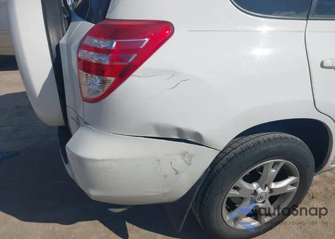 2012 Toyota Rav4 z USA, uszkodzony, nr VIN 2T3ZF4DV8CW129011